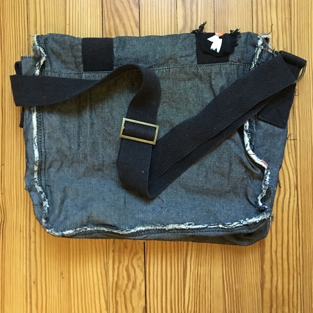 Goorin Bros messenger bag with Koi - Picture 5 of 8